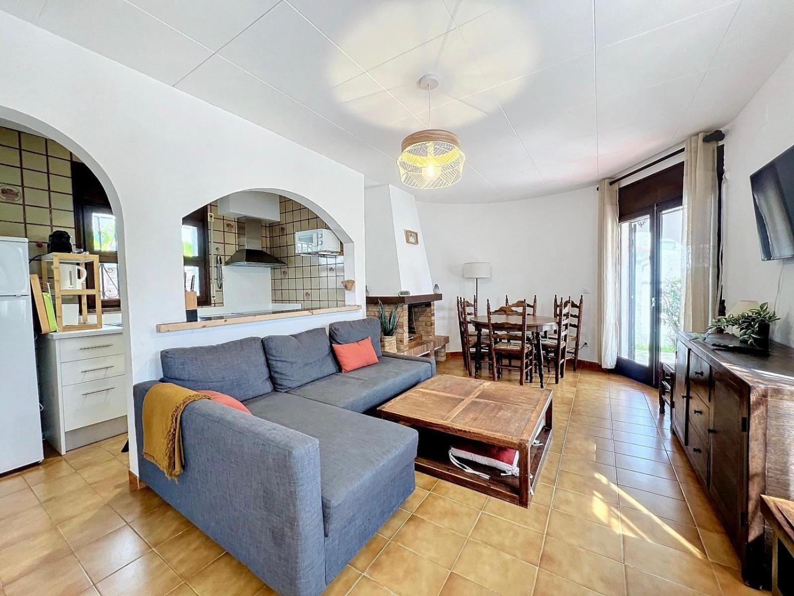 Requesens Villa เอมปูเรียบราบา ภายนอก รูปภาพ