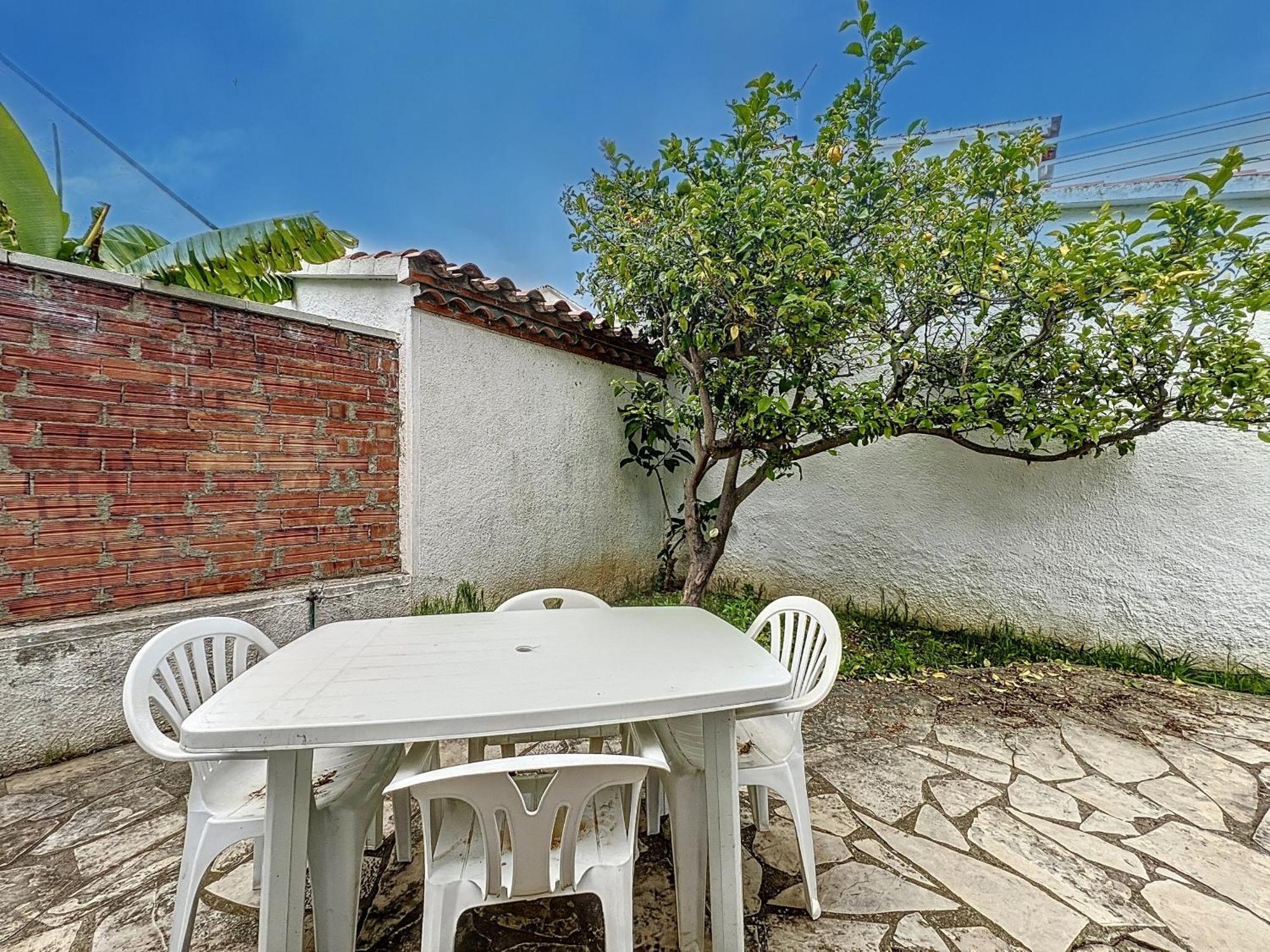 Requesens Villa เอมปูเรียบราบา ภายนอก รูปภาพ
